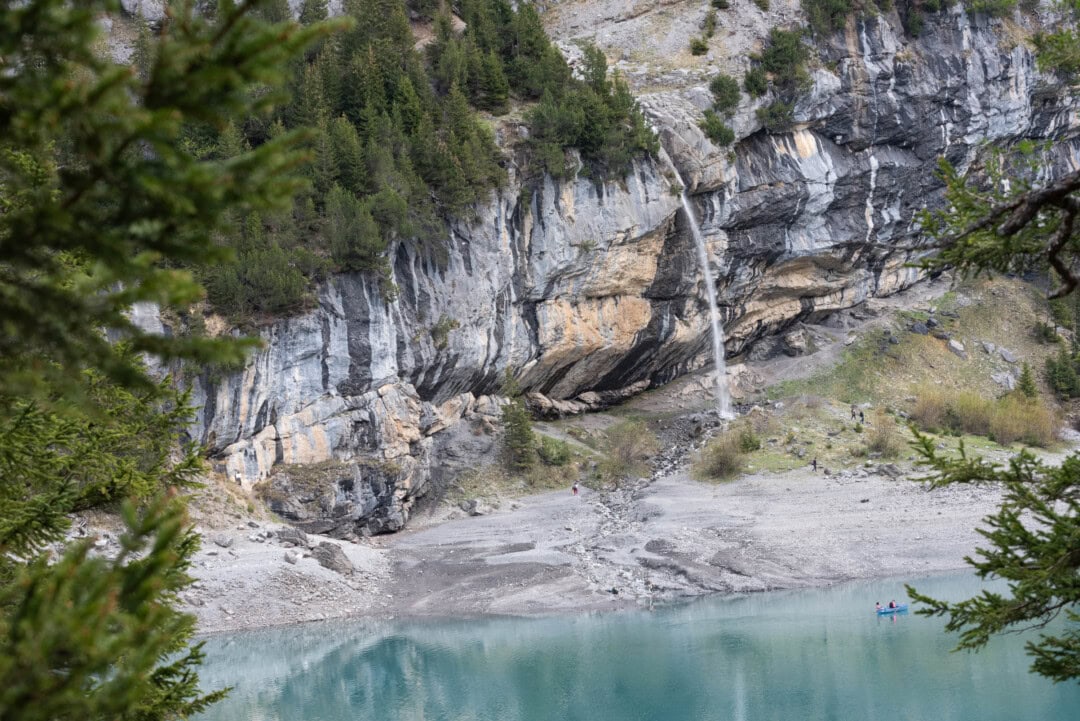 cascade-lac-oeschinen-suisse