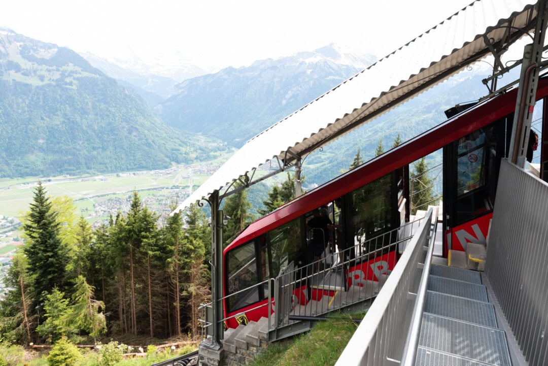 funiculaire-harder-kulm-suisse