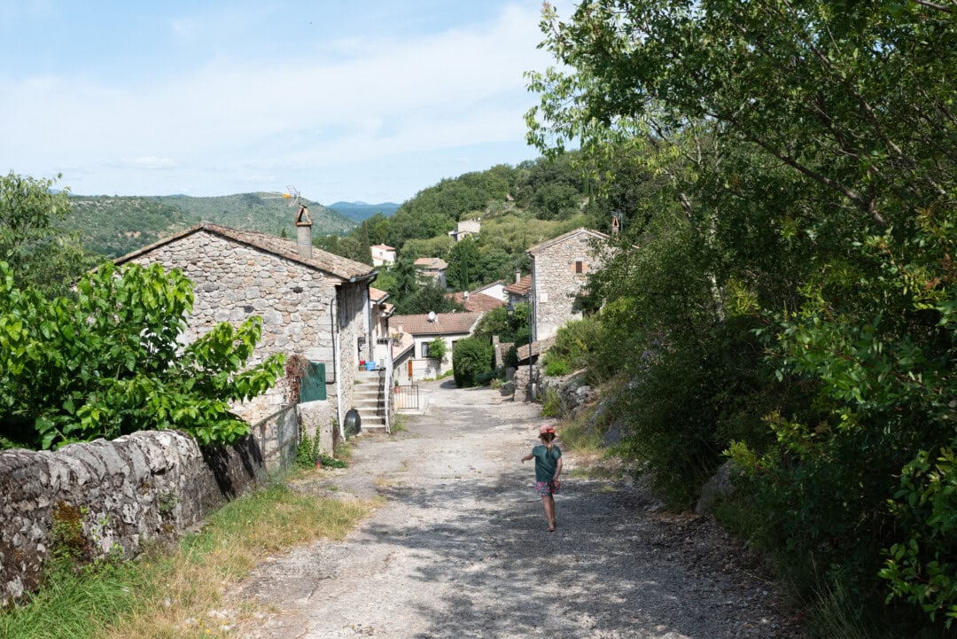 découvrir-le-village-de-Voguë-en-ardèche