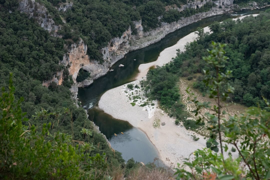 rivière-ardèche-route-des-gorges