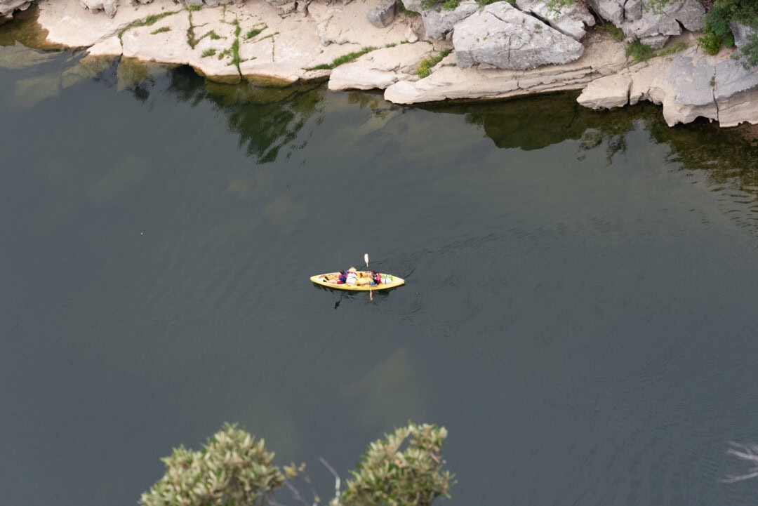 faire-du-canoë-sur-la-riviere-ardeche