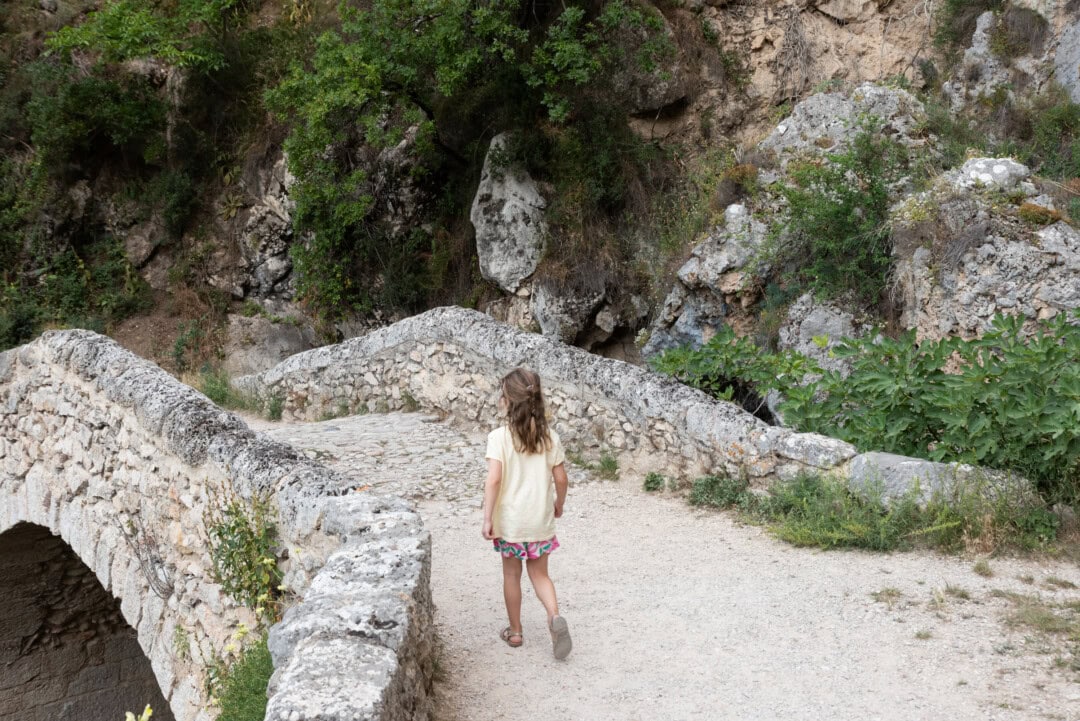 pont-pierre-cascade-du-riou-moustiers-sainte-marie