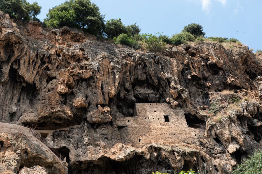 rocher-troglodyte-cotignac